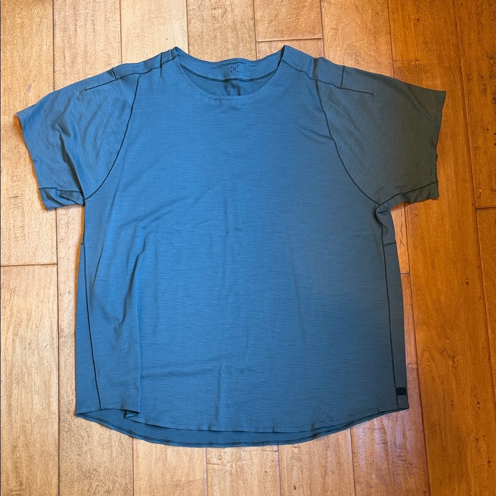lululemon athletica Blue Short Sleeve Tee